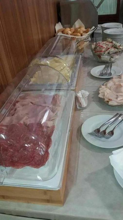 Hotel Gemini Ρίμινι Εξωτερικό φωτογραφία