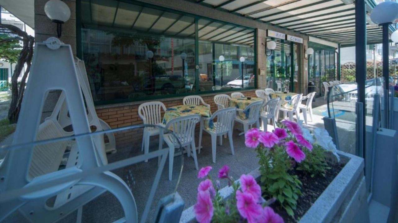 Hotel Gemini Ρίμινι Εξωτερικό φωτογραφία