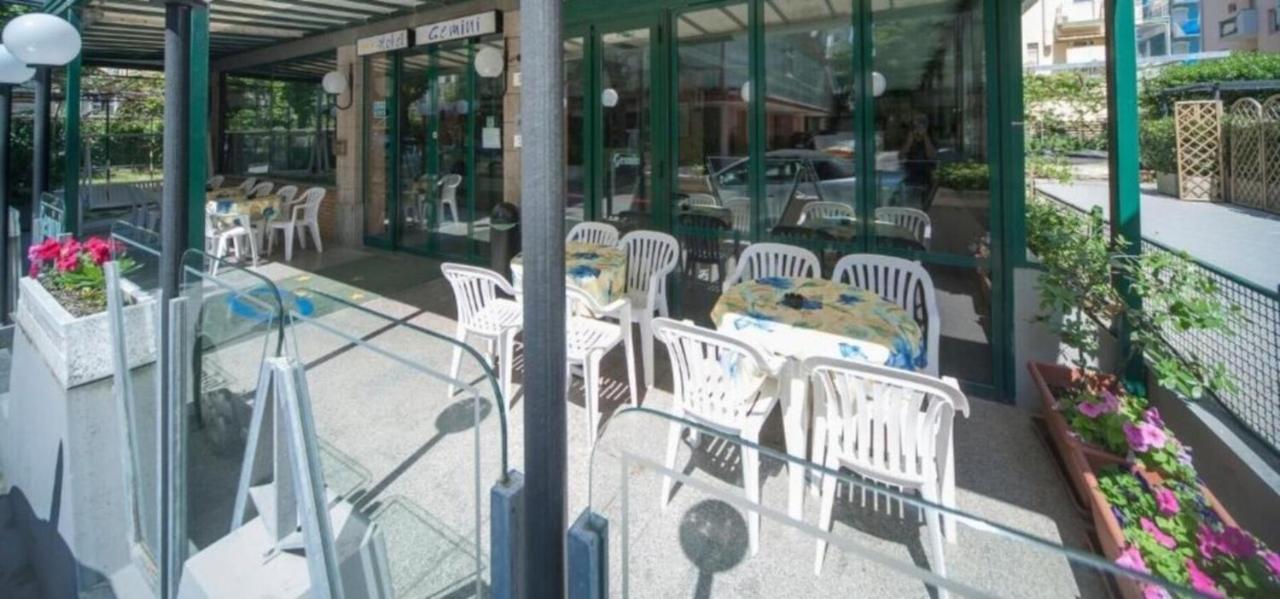 Hotel Gemini Ρίμινι Εξωτερικό φωτογραφία