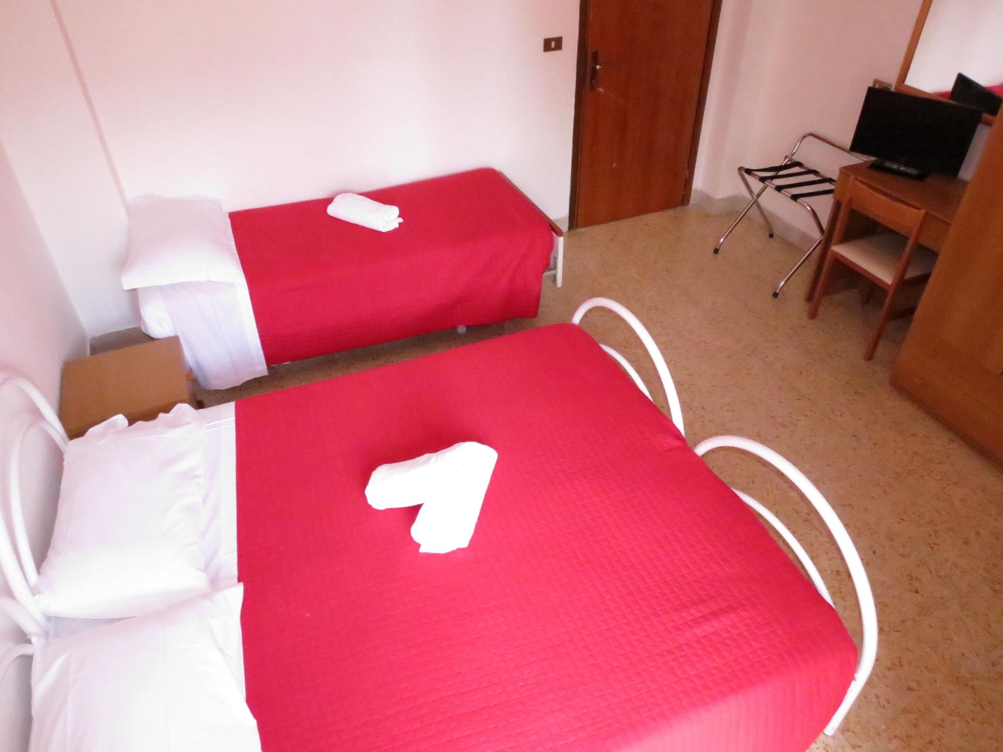 Hotel Gemini Ρίμινι Εξωτερικό φωτογραφία