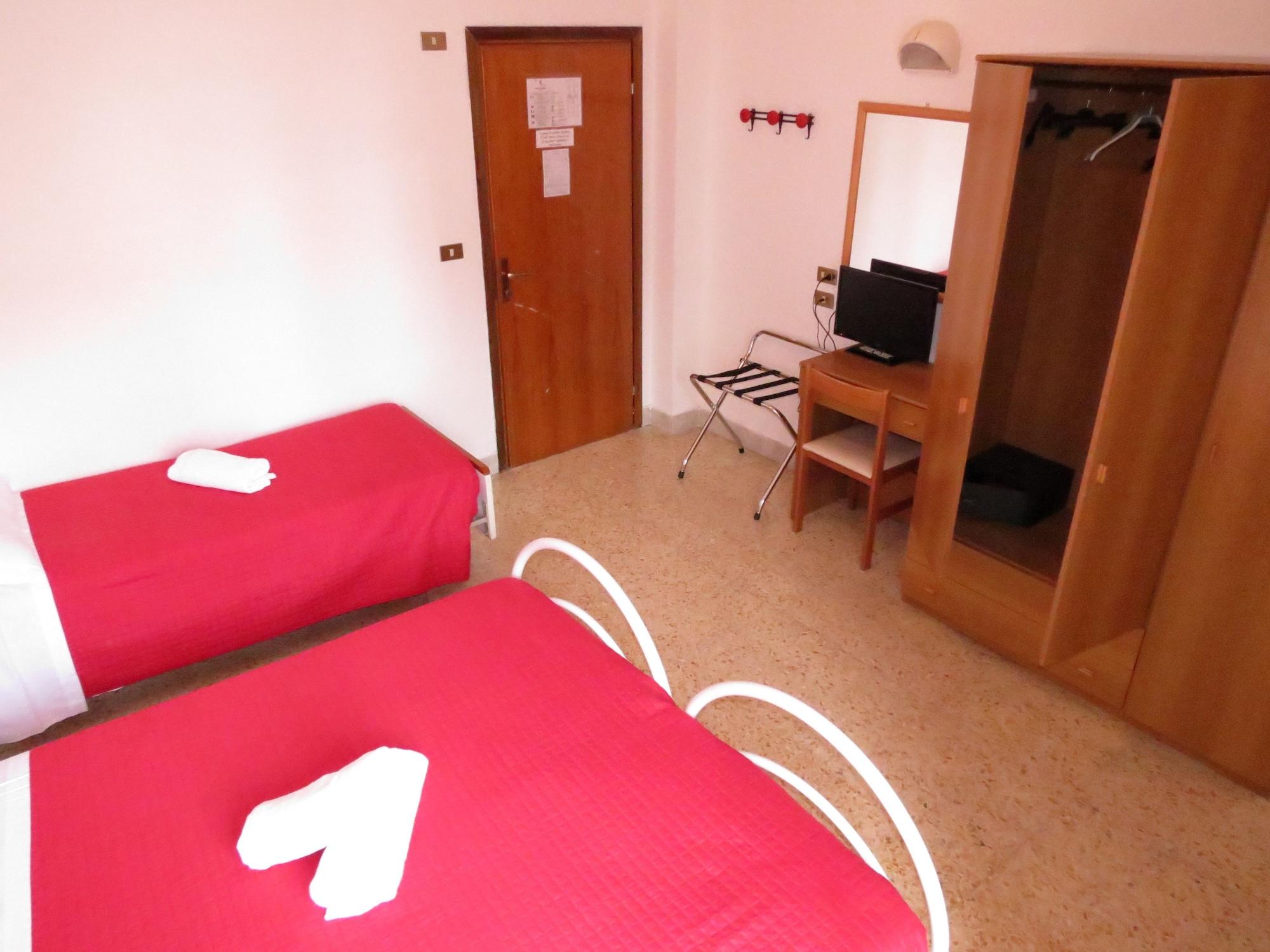 Hotel Gemini Ρίμινι Εξωτερικό φωτογραφία