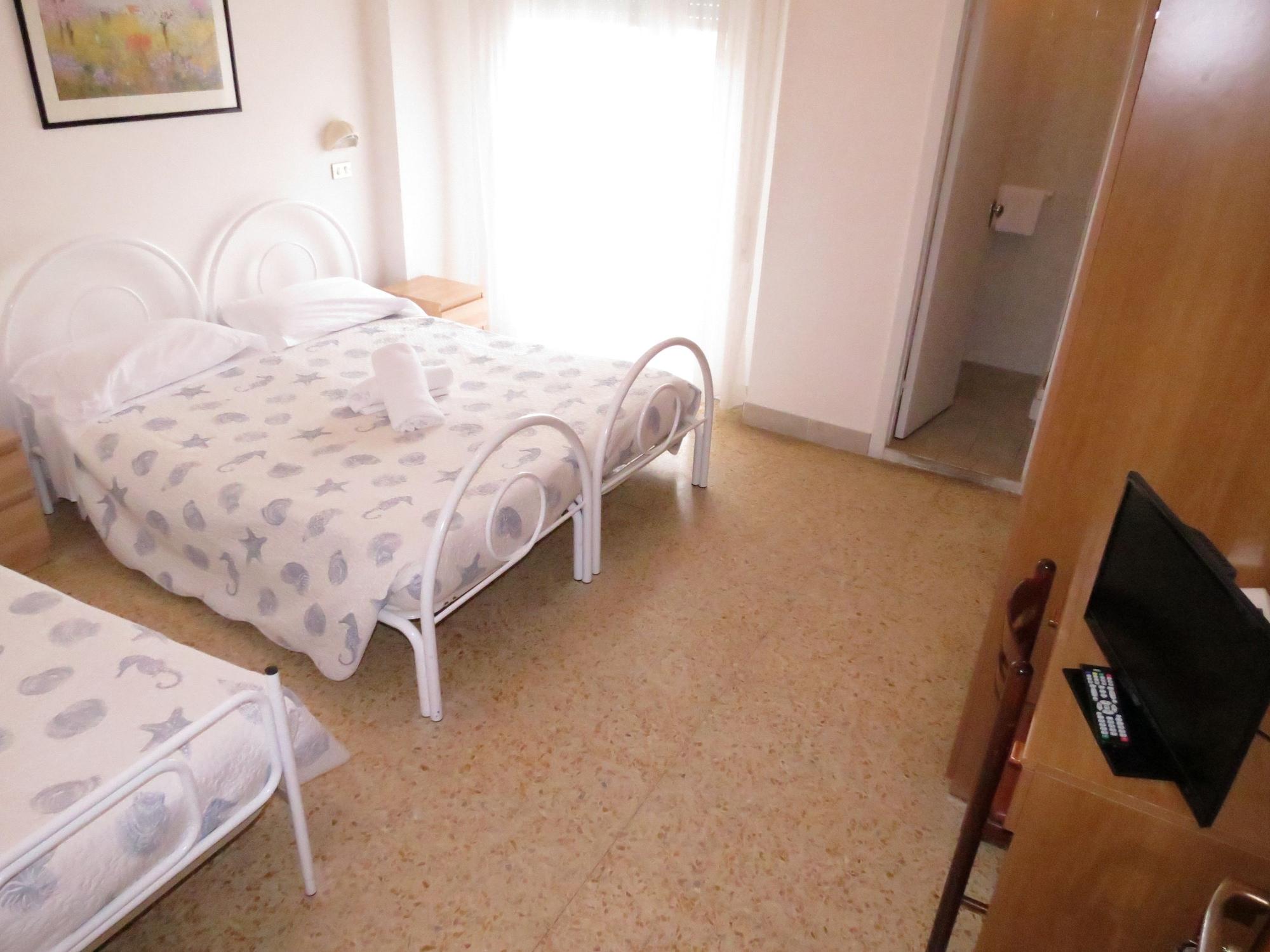 Hotel Gemini Ρίμινι Εξωτερικό φωτογραφία