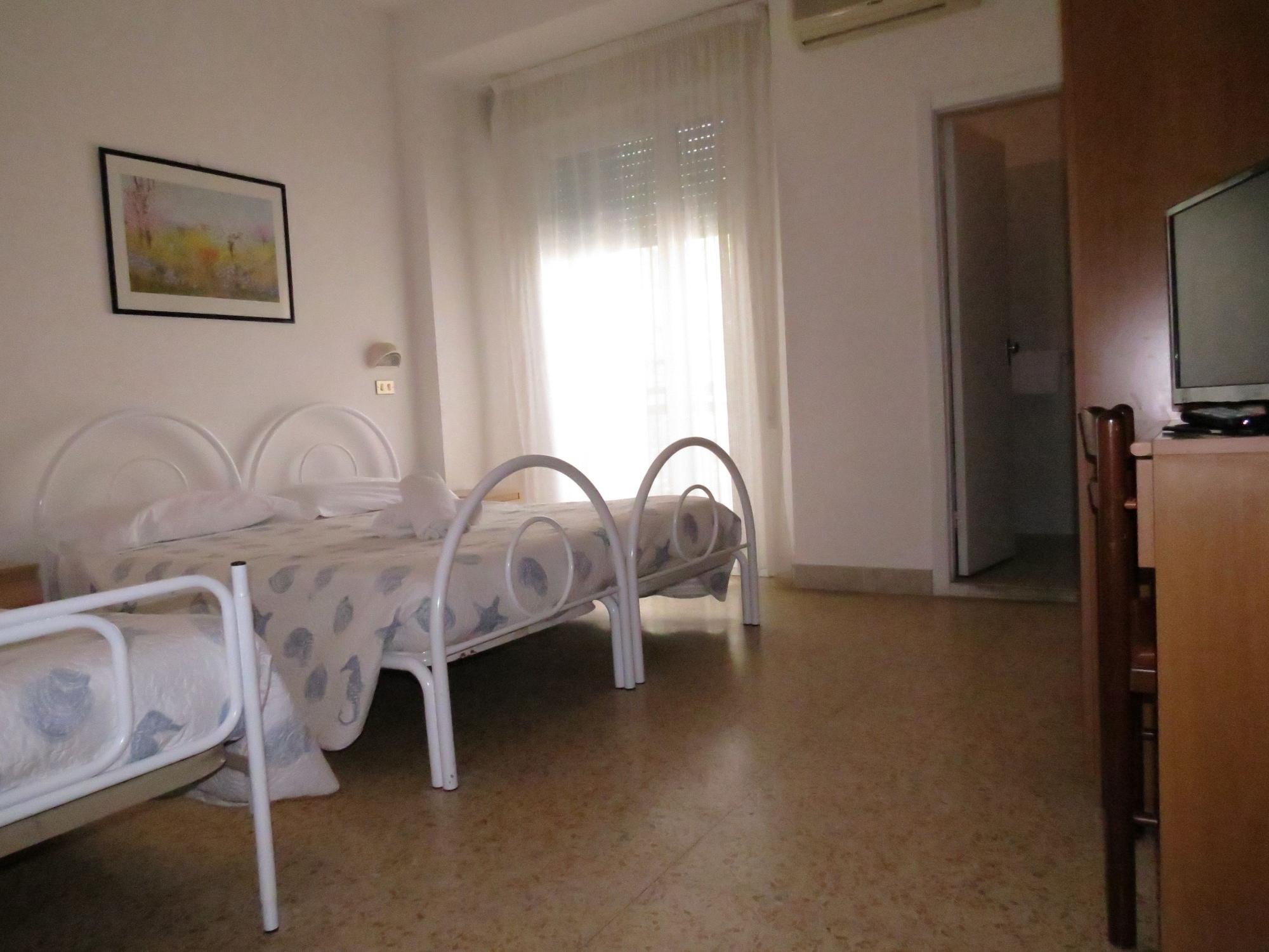 Hotel Gemini Ρίμινι Εξωτερικό φωτογραφία