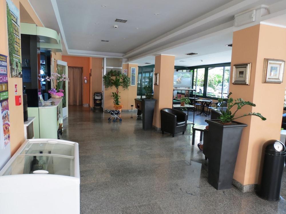 Hotel Gemini Ρίμινι Εξωτερικό φωτογραφία