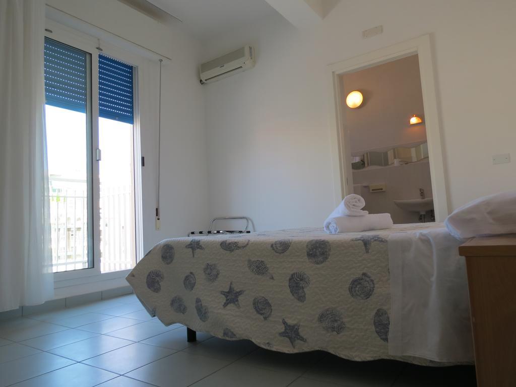 Hotel Gemini Ρίμινι Εξωτερικό φωτογραφία