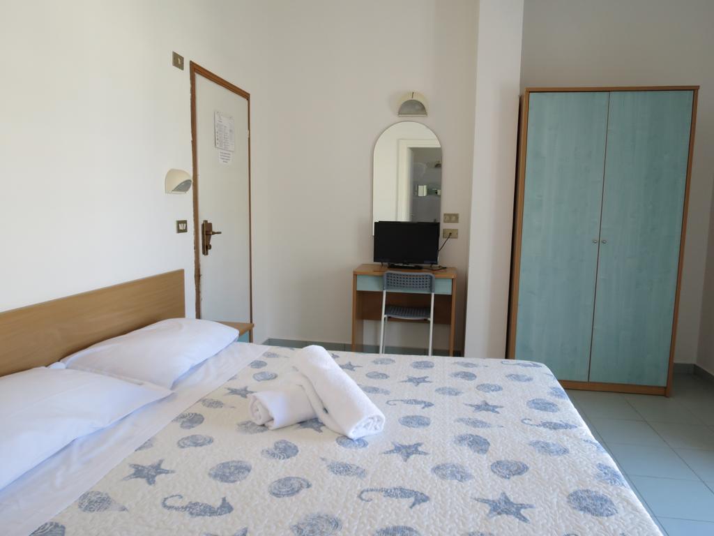 Hotel Gemini Ρίμινι Εξωτερικό φωτογραφία