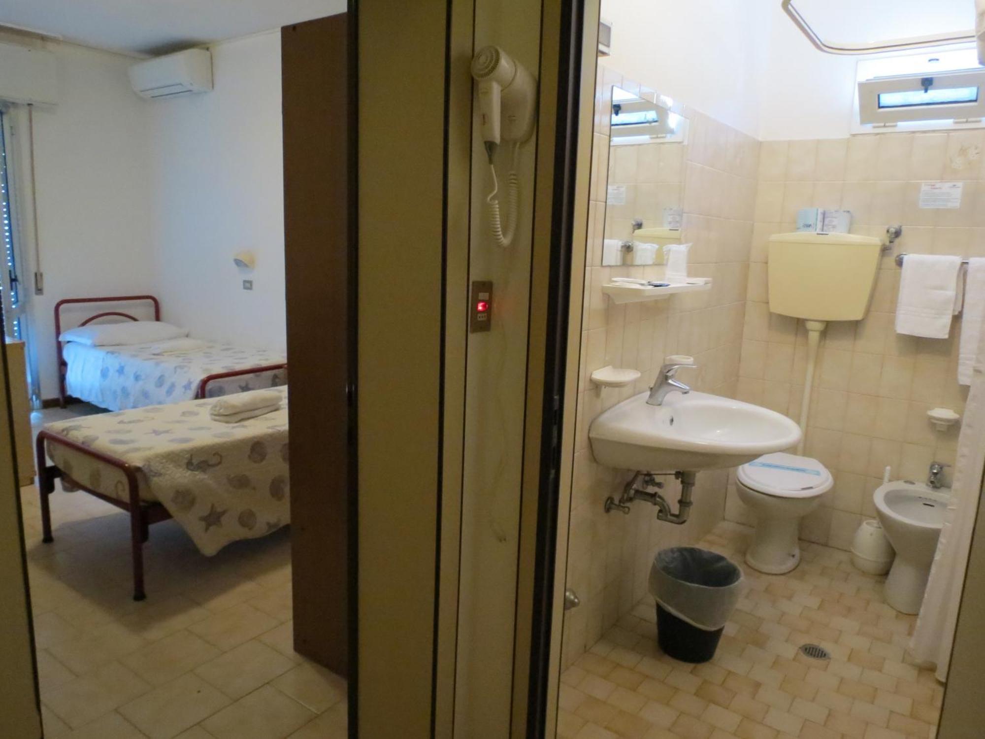 Hotel Gemini Ρίμινι Δωμάτιο φωτογραφία